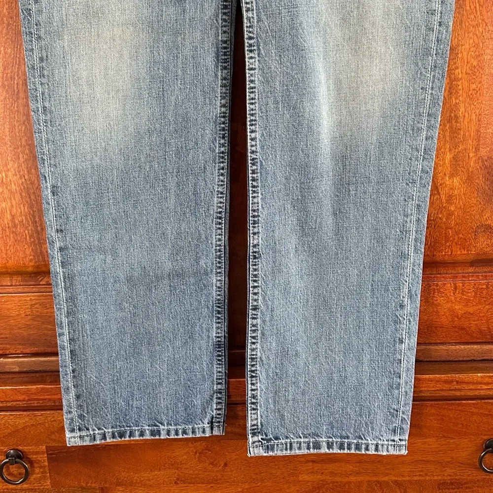 Levi's Men's Washed Blue Straight Jeans